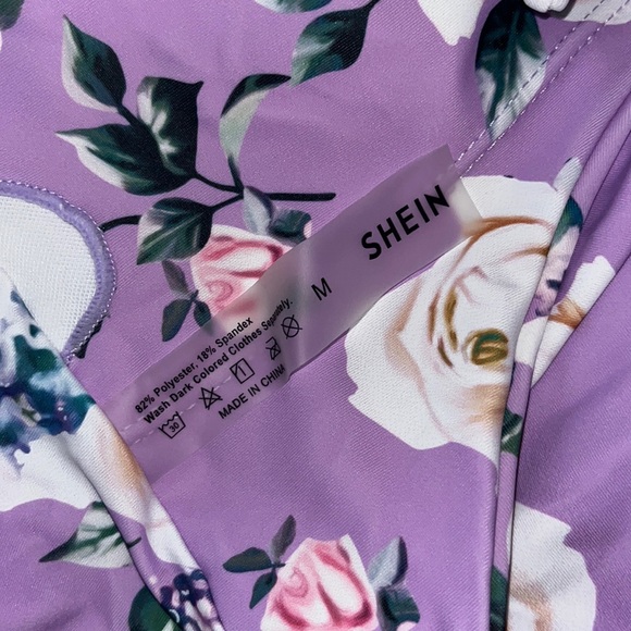 Shein 1 Piece Swimsuit - Picture 5 of 6